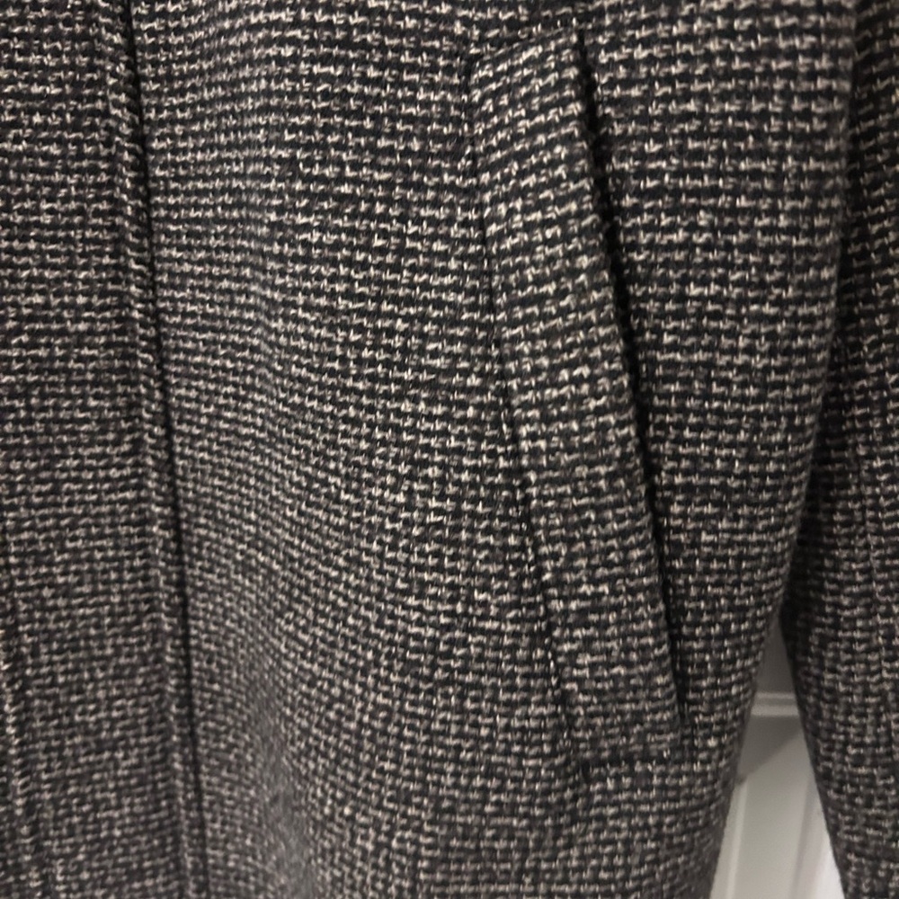 Never Worn. Express Monochrome Houndstooth Blazer… - image 6